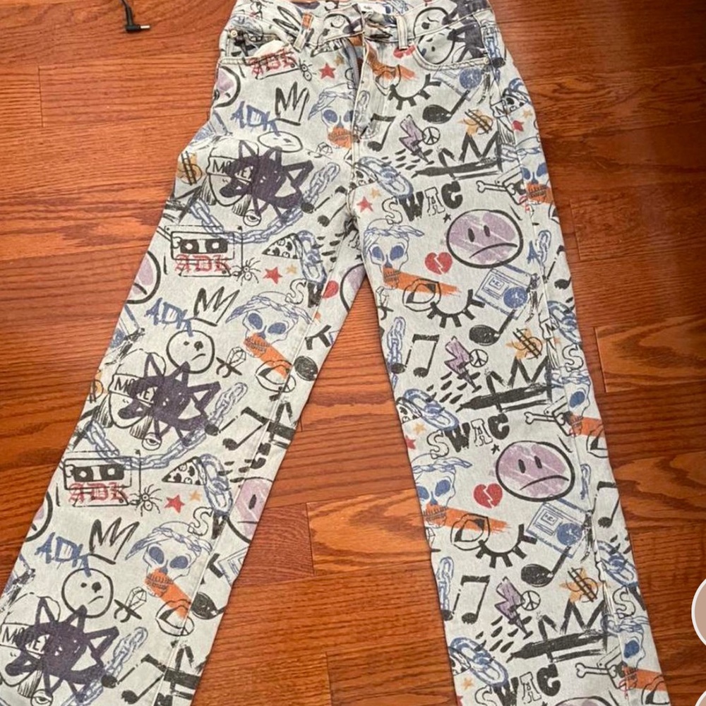 Adika Jeans